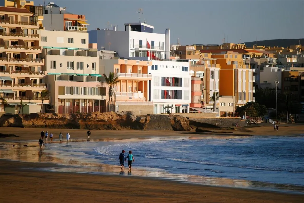 New 140M2 Loft-Style Flat At Town Heart, 3 Beaches Close Casa Leon El Medano  Apartment El Medano (Tenerife)